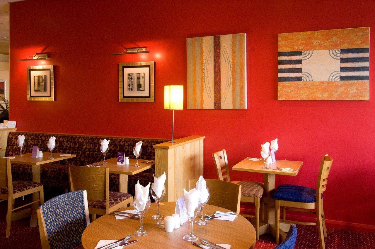 Premier Inn West Bromwich Central Екстер'єр фото