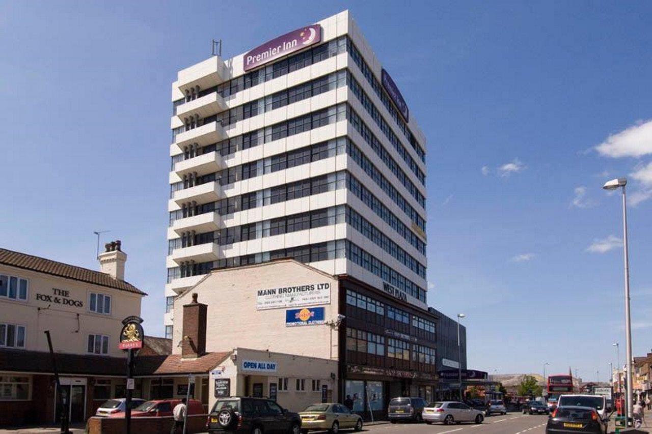 Premier Inn West Bromwich Central Екстер'єр фото