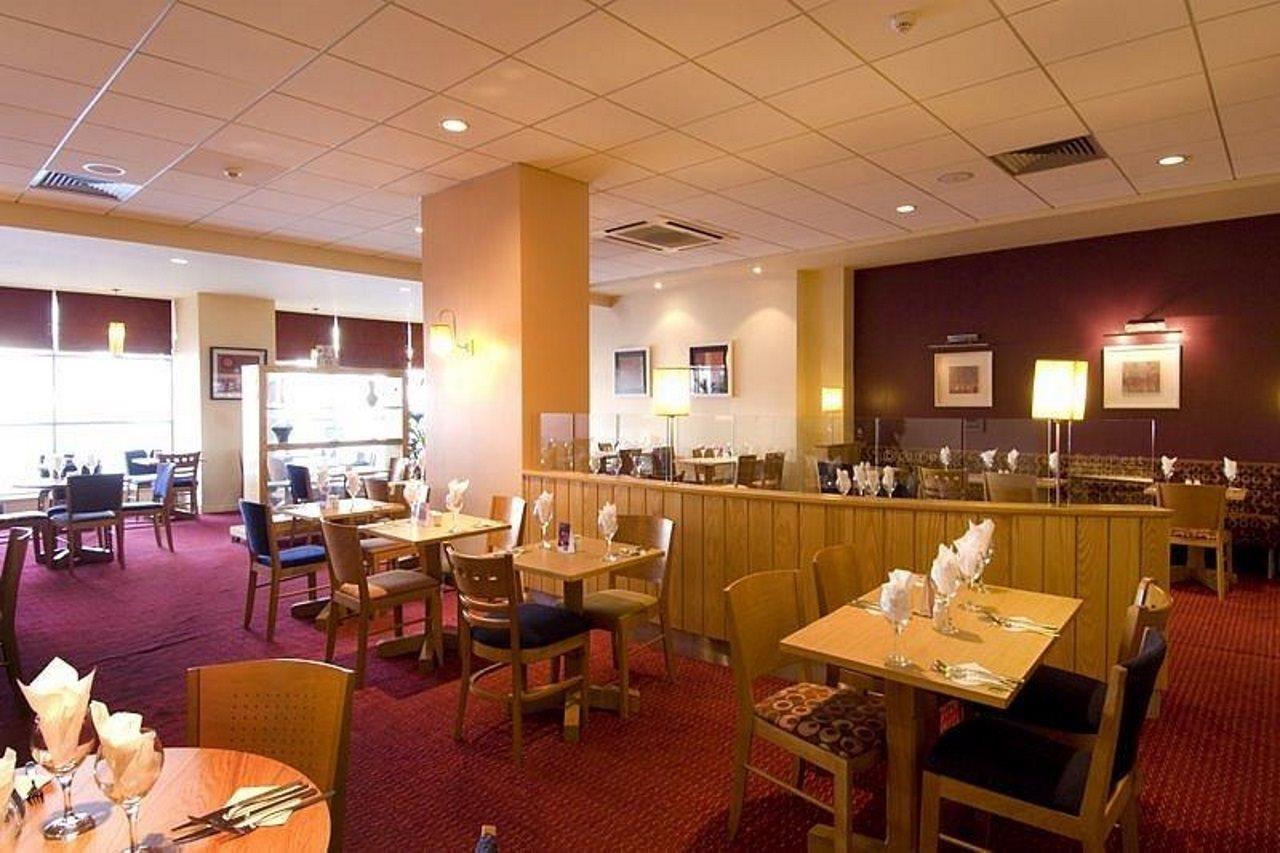 Premier Inn West Bromwich Central Екстер'єр фото